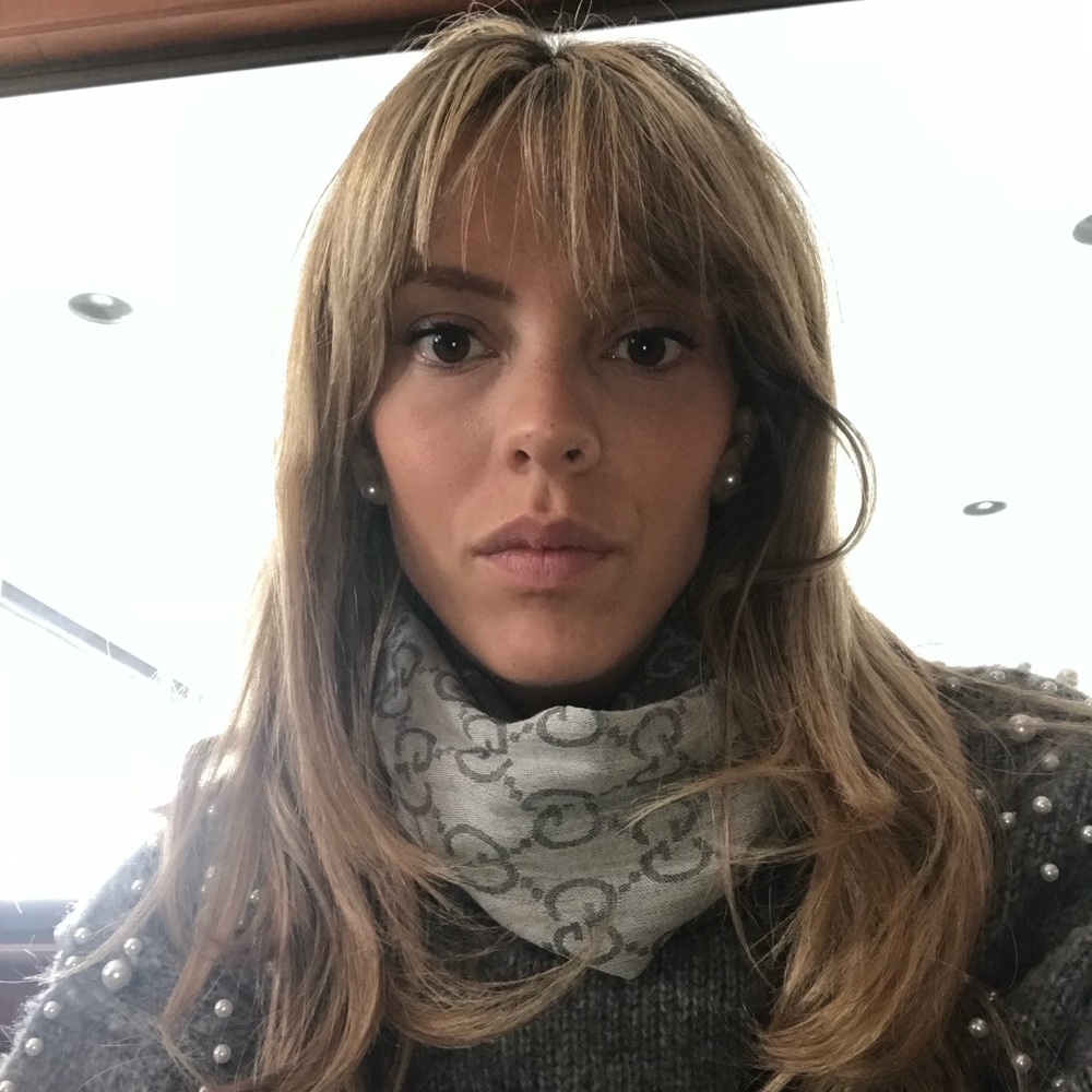 Meet your Posher, Alejandra